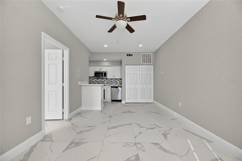 For Rent: $1,500 (1 beds, 1 baths, 554 Square Feet)