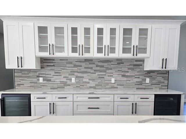 En Venta: $2,275,000 (6 camas, 6 baños, 2212 Pies cuadrados)