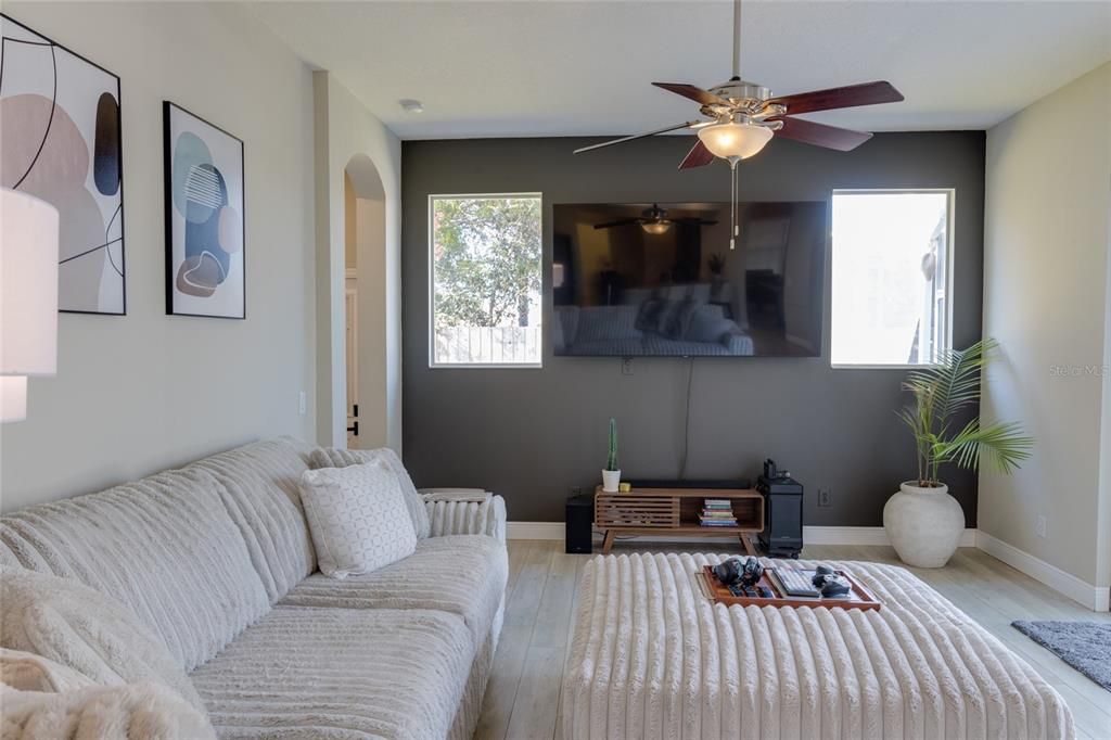 待售: $664,000 (4 贝兹, 3 浴室, 2133 平方英尺)