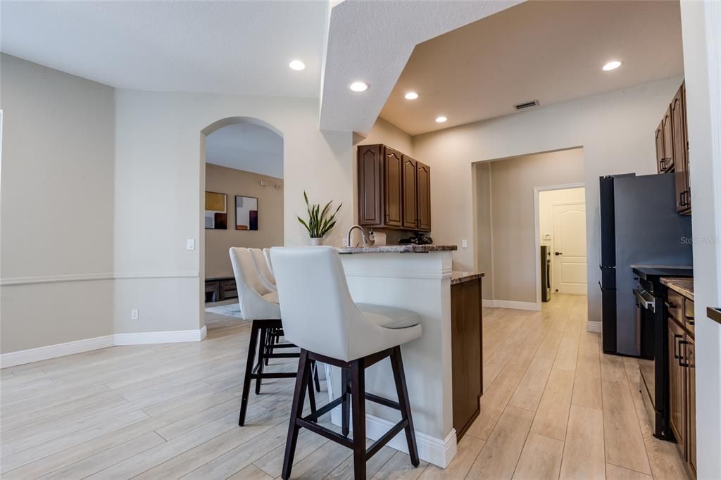 待售: $664,000 (4 贝兹, 3 浴室, 2133 平方英尺)