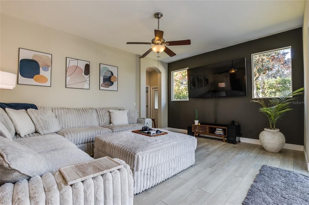 待售: $664,000 (4 贝兹, 3 浴室, 2133 平方英尺)