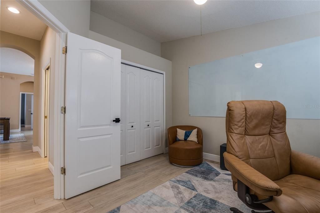 待售: $664,000 (4 贝兹, 3 浴室, 2133 平方英尺)