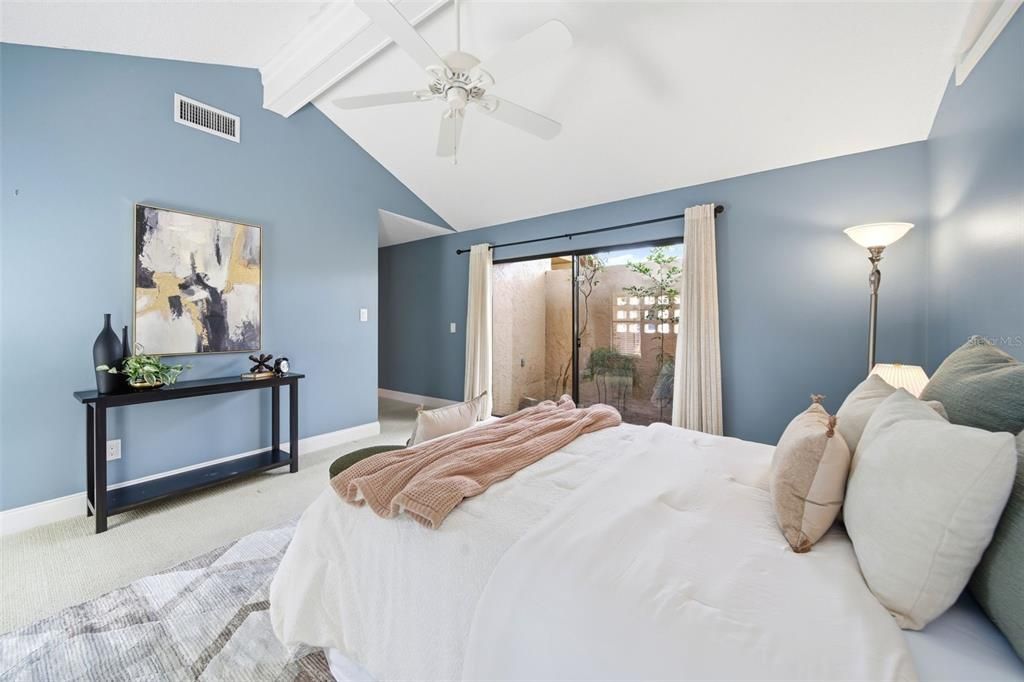 Activo con contrato: $329,900 (3 camas, 2 baños, 1803 Pies cuadrados)