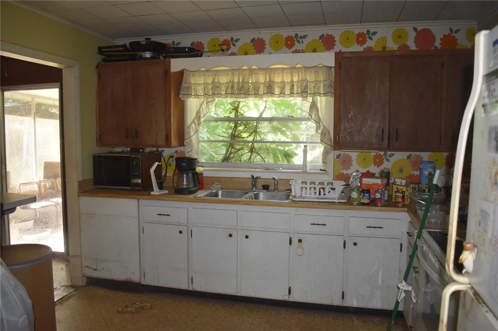 На продажу: $375,000 (3 спален, 2 ванн, 2028 Квадратных фут)