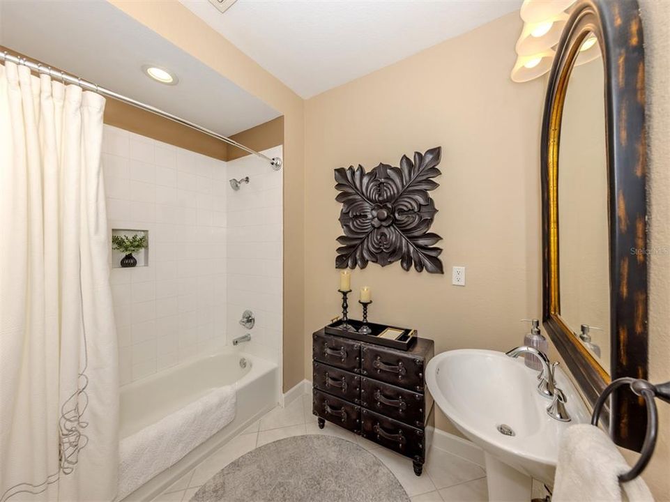 На продажу: $510,000 (3 спален, 2 ванн, 1753 Квадратных фут)