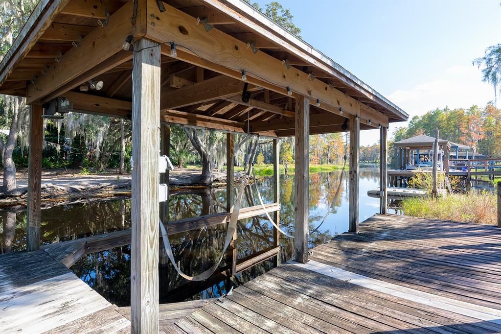 На продажу: $889,000 (3 спален, 2 ванн, 2112 Квадратных фут)