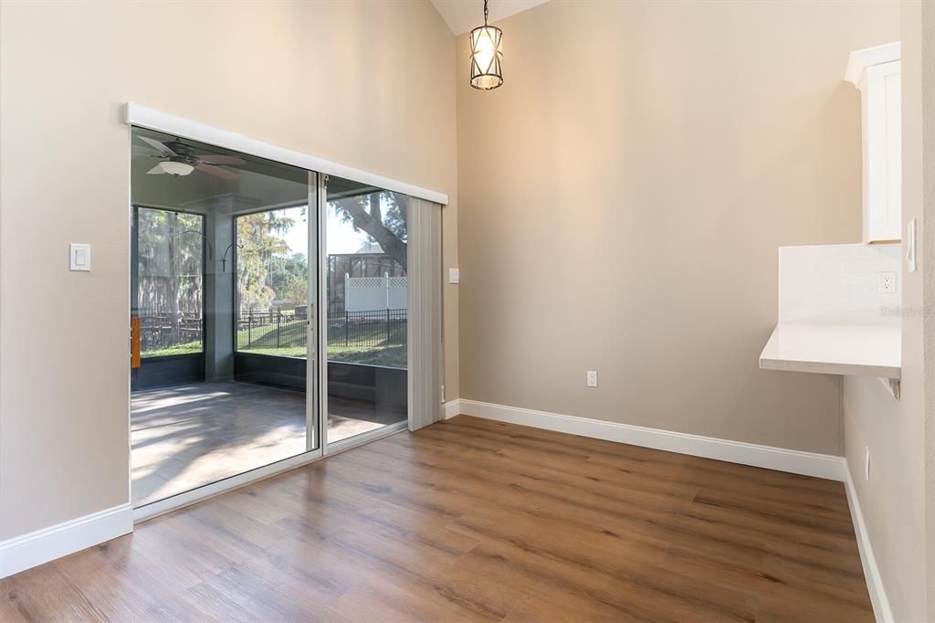 На продажу: $889,000 (3 спален, 2 ванн, 2112 Квадратных фут)