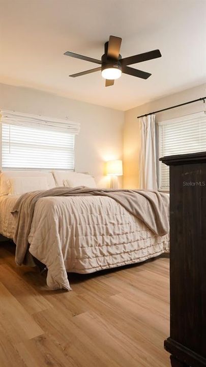 For Sale: $515,000 (3 beds, 2 baths, 1377 Square Feet)