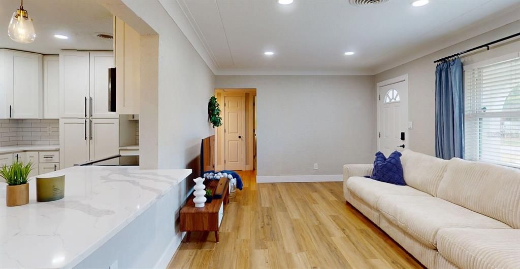 For Sale: $515,000 (3 beds, 2 baths, 1377 Square Feet)