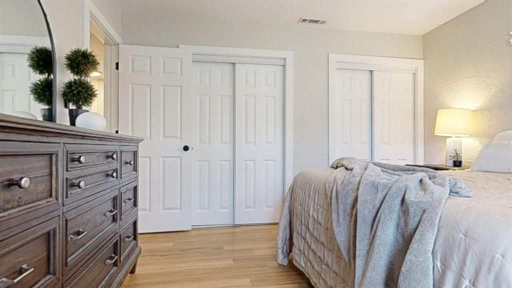 For Sale: $515,000 (3 beds, 2 baths, 1377 Square Feet)