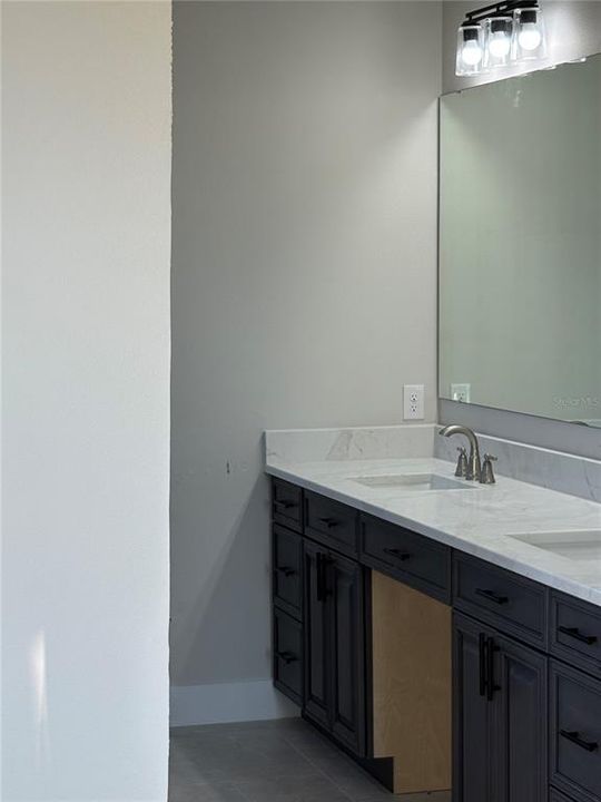 待售: $625,000 (4 贝兹, 2 浴室, 2898 平方英尺)