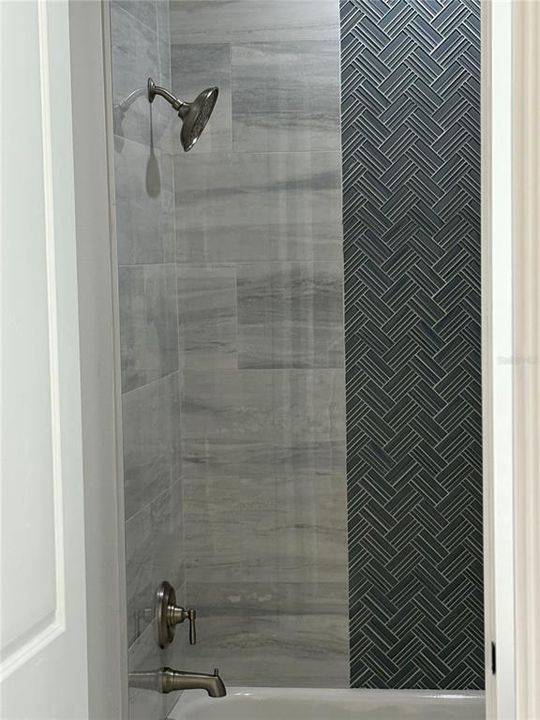 待售: $625,000 (4 贝兹, 2 浴室, 2898 平方英尺)