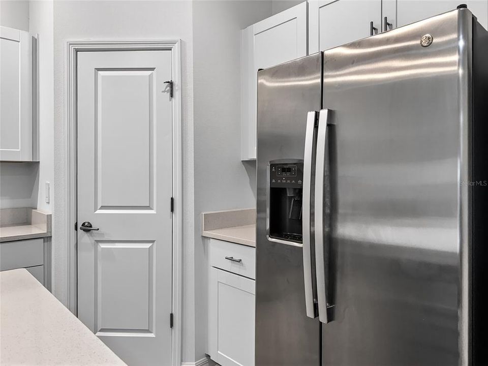 Activo con contrato: $249,000 (3 camas, 2 baños, 1616 Pies cuadrados)