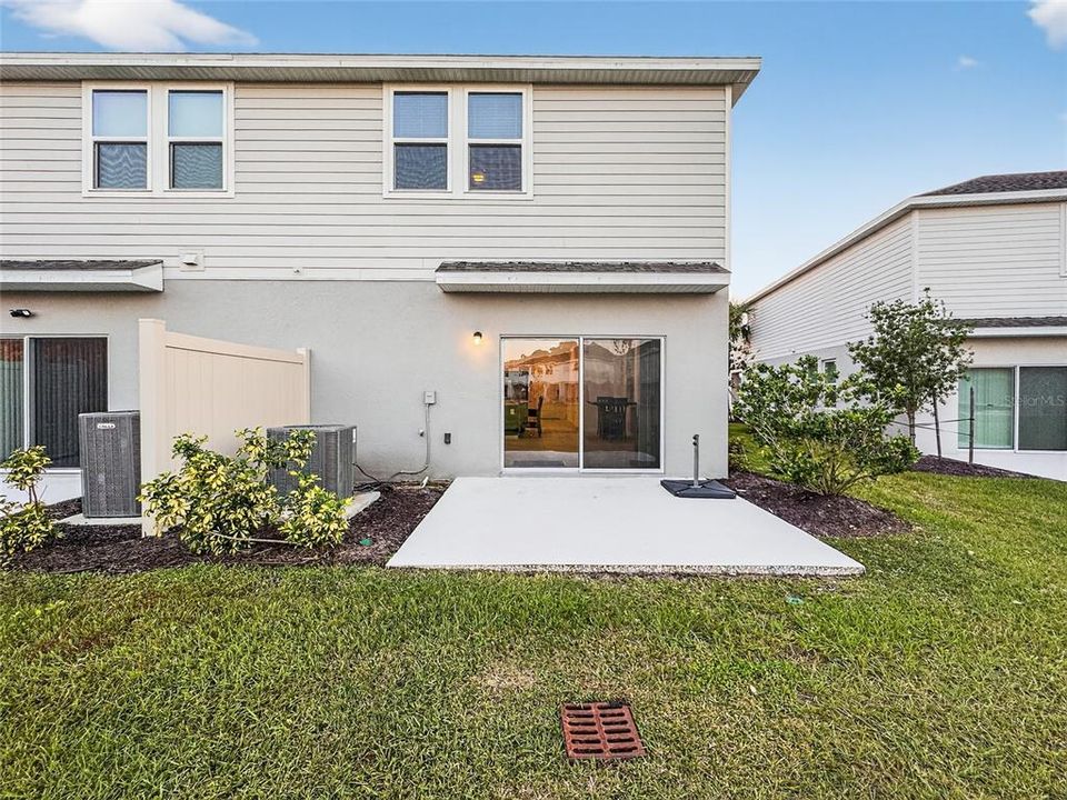 Activo con contrato: $249,000 (3 camas, 2 baños, 1616 Pies cuadrados)