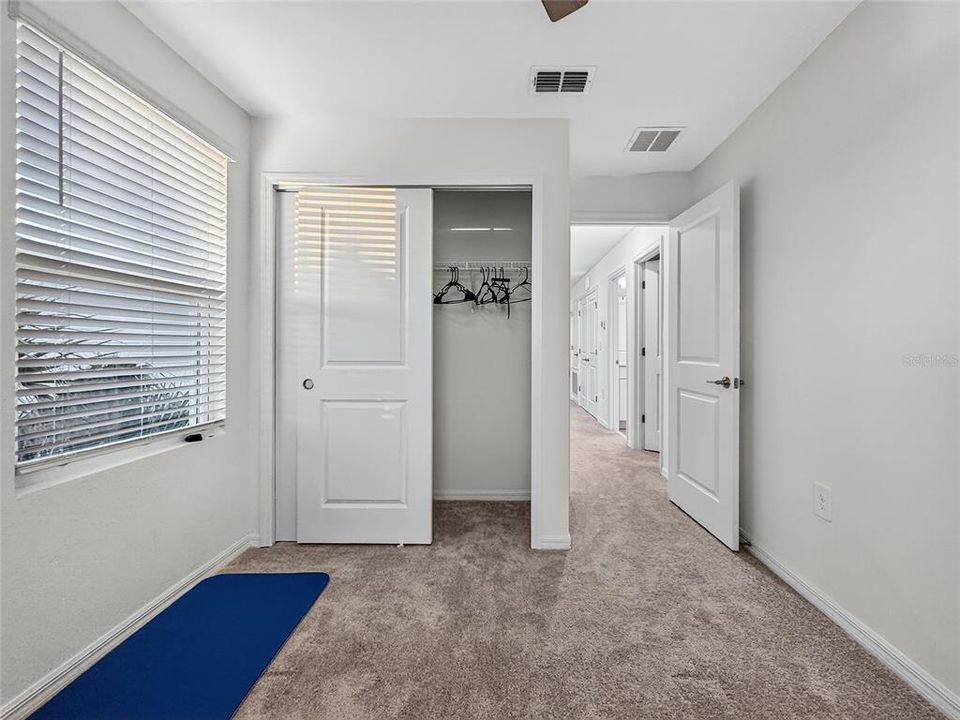 Activo con contrato: $249,000 (3 camas, 2 baños, 1616 Pies cuadrados)