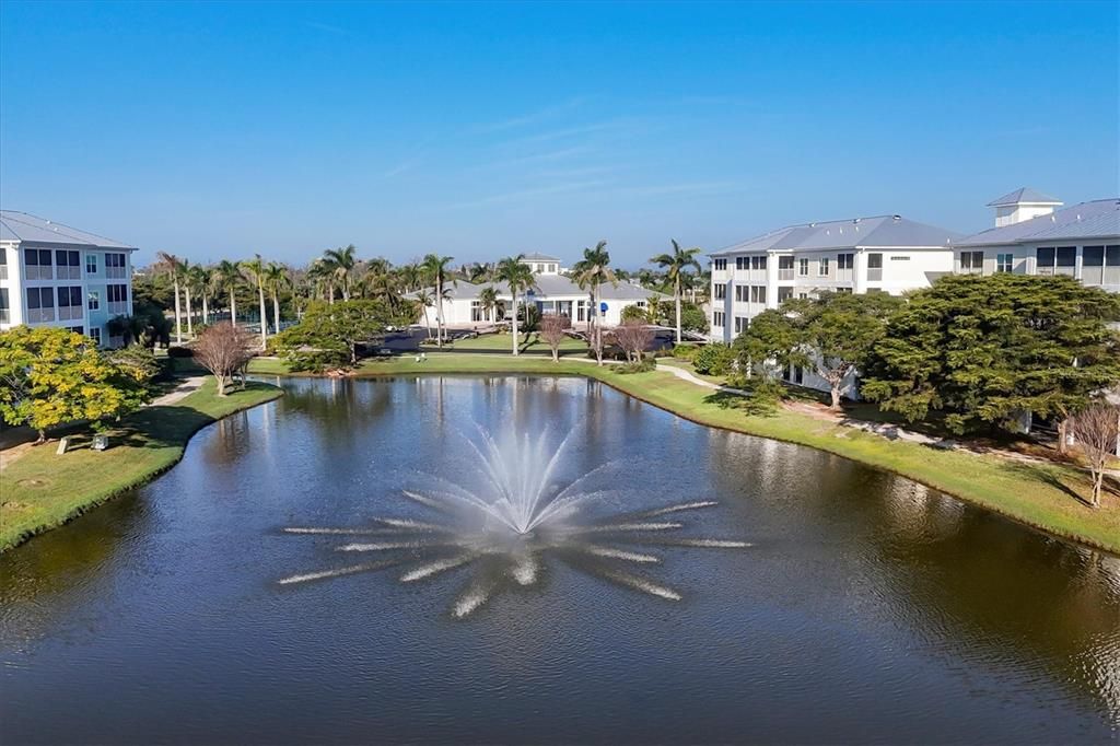 For Sale: $294,500 (2 beds, 2 baths, 1009 Square Feet)