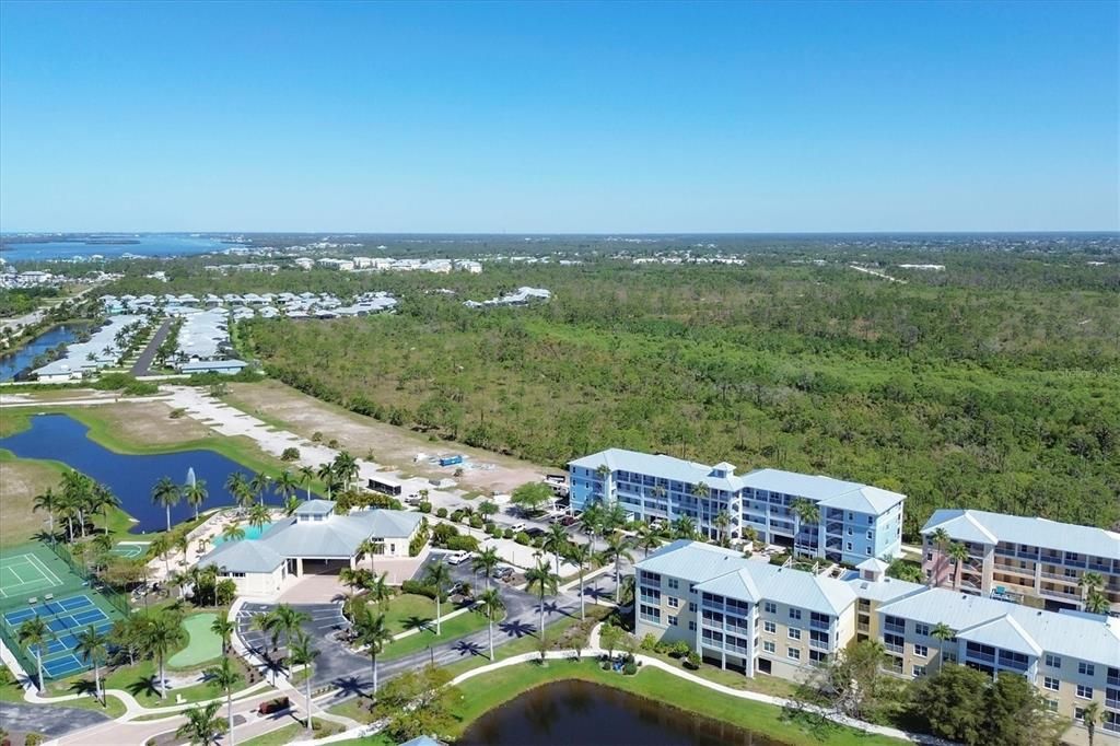 For Sale: $294,500 (2 beds, 2 baths, 1009 Square Feet)