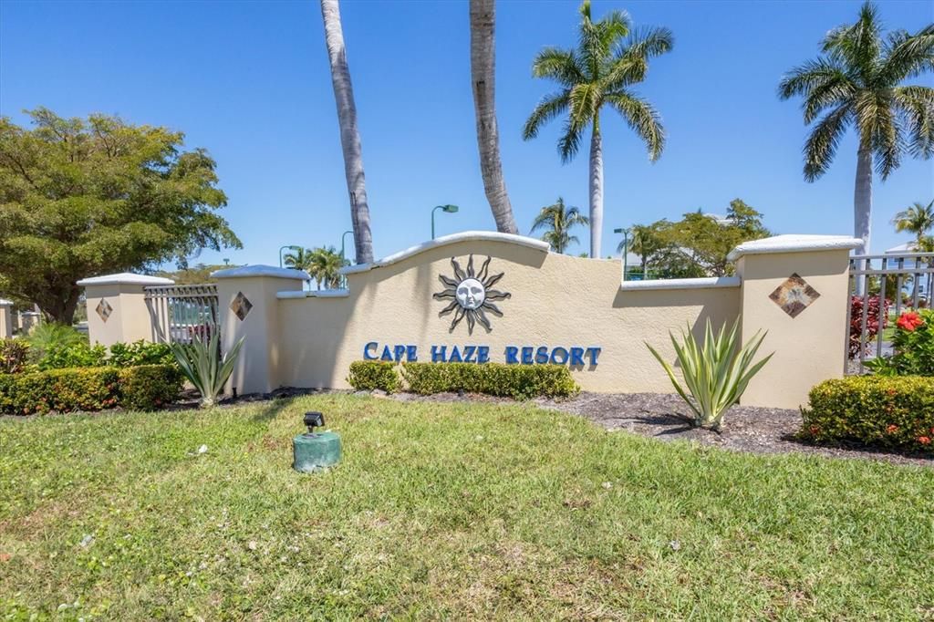 For Sale: $294,500 (2 beds, 2 baths, 1009 Square Feet)