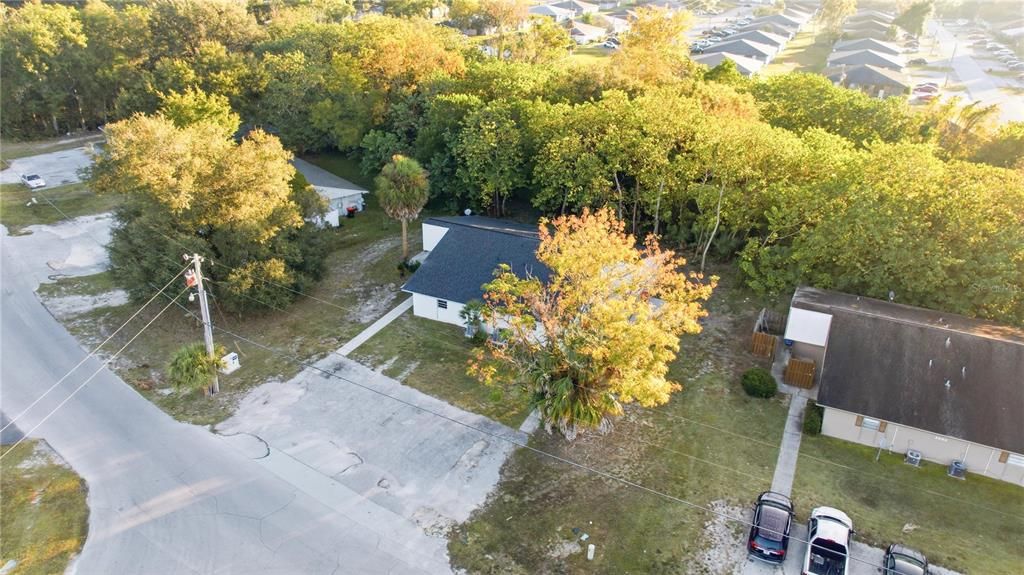 待售: $575,000 (6 贝兹, 0 浴室, 3066 平方英尺)