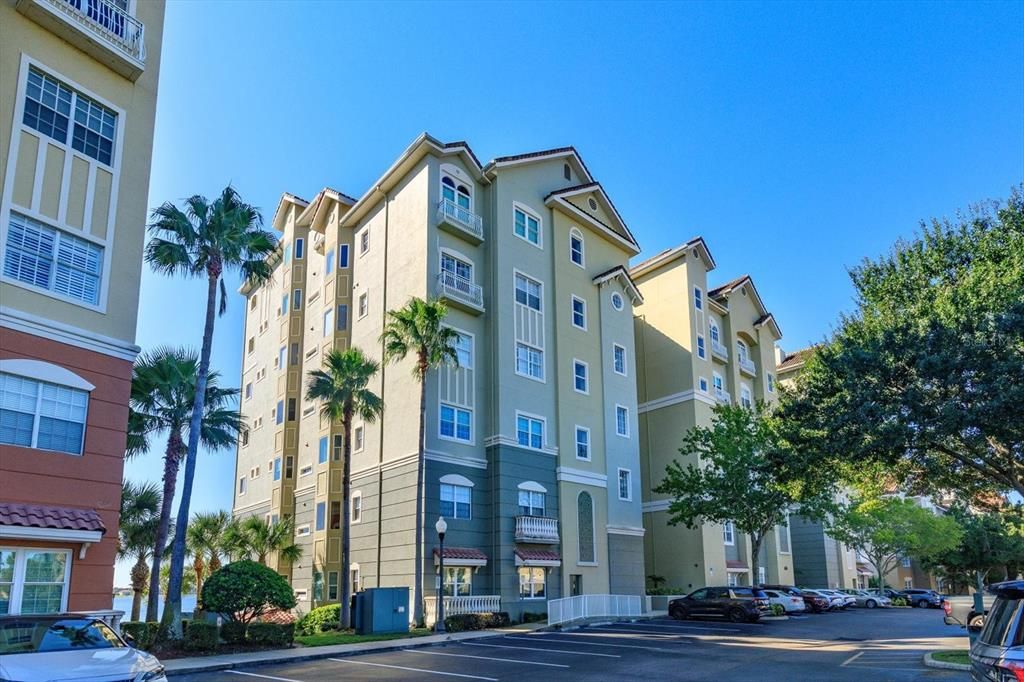 For Sale: $874,900 (3 beds, 3 baths, 3401 Square Feet)