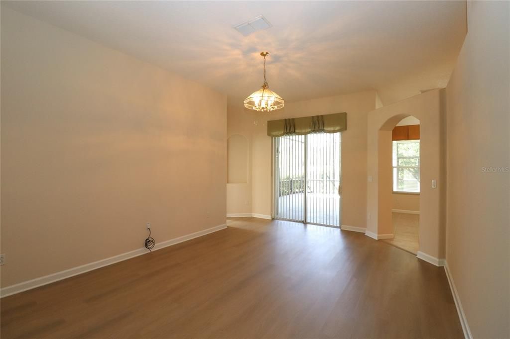 For Rent: $2,500 (4 beds, 3 baths, 2530 Square Feet)