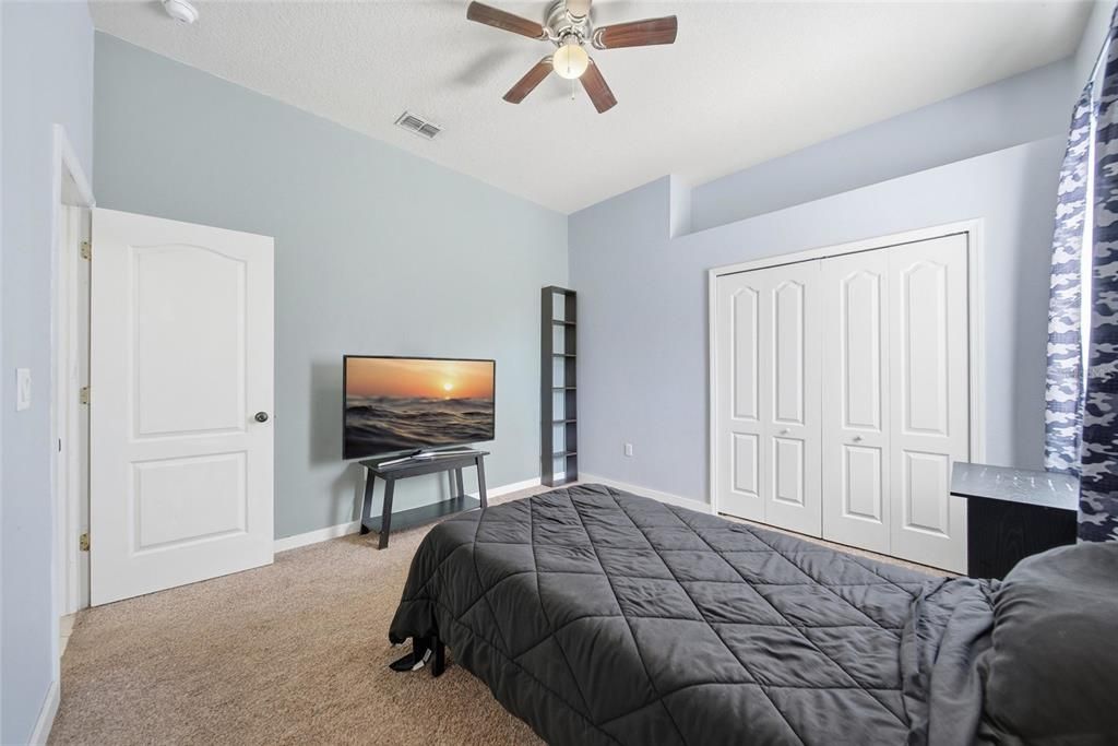 En Venta: $350,000 (3 camas, 2 baños, 1563 Pies cuadrados)