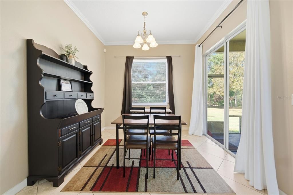 En Venta: $350,000 (3 camas, 2 baños, 1563 Pies cuadrados)