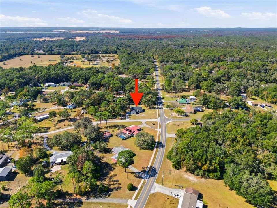 En Venta: $350,000 (3 camas, 2 baños, 1563 Pies cuadrados)