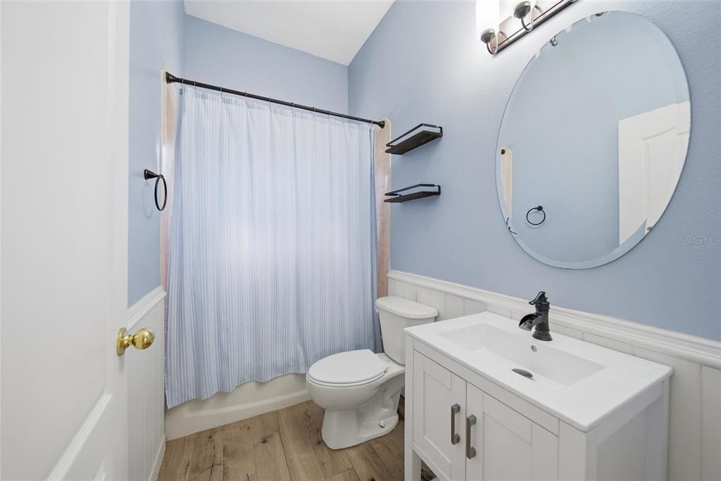 En Venta: $350,000 (3 camas, 2 baños, 1563 Pies cuadrados)