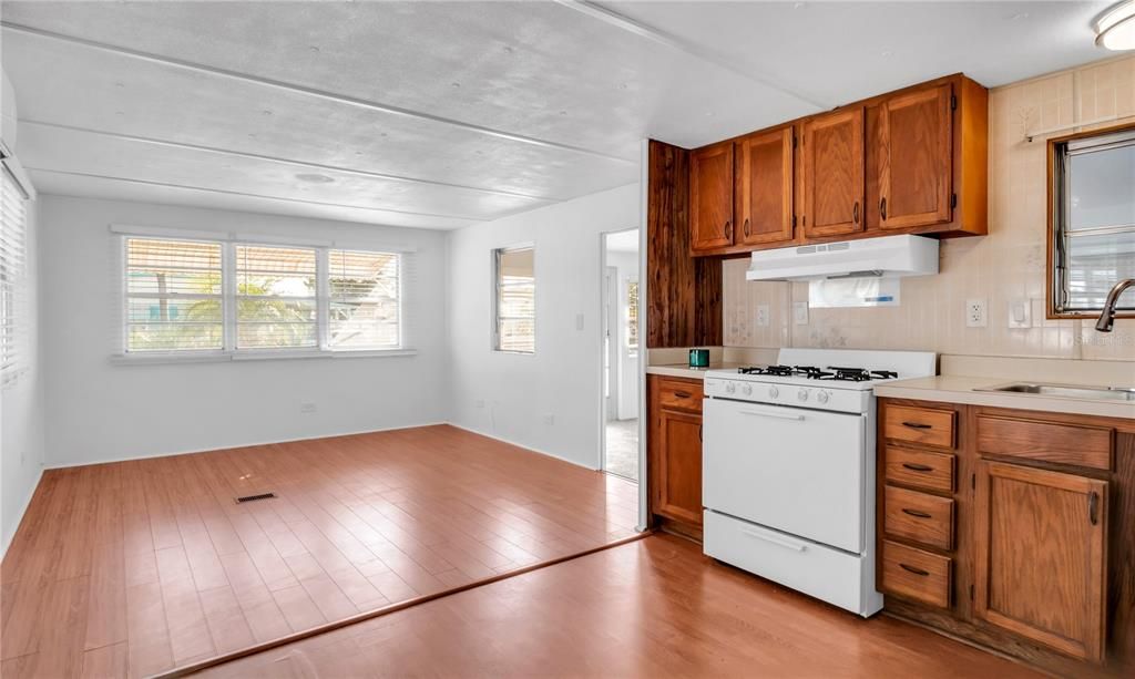 En Renta: $1,695 (3 camas, 1 baños, 980 Pies cuadrados)