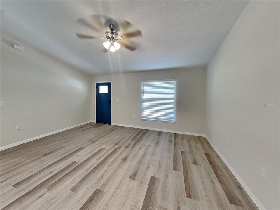 En Renta: $1,699 (3 camas, 2 baños, 1400 Pies cuadrados)