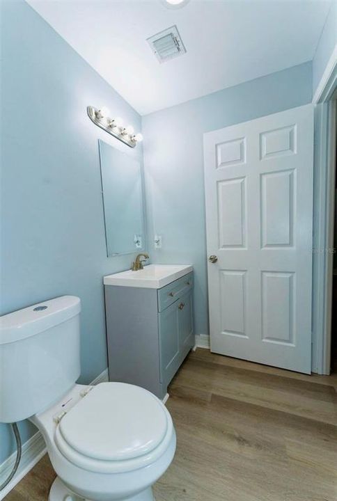 For Sale: $279,999 (3 beds, 2 baths, 1677 Square Feet)