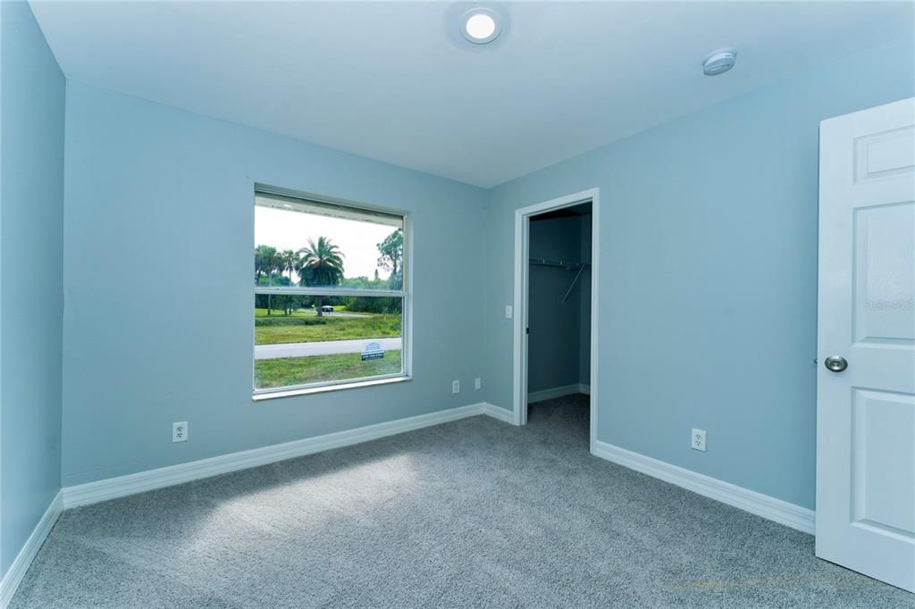 For Sale: $279,999 (3 beds, 2 baths, 1677 Square Feet)