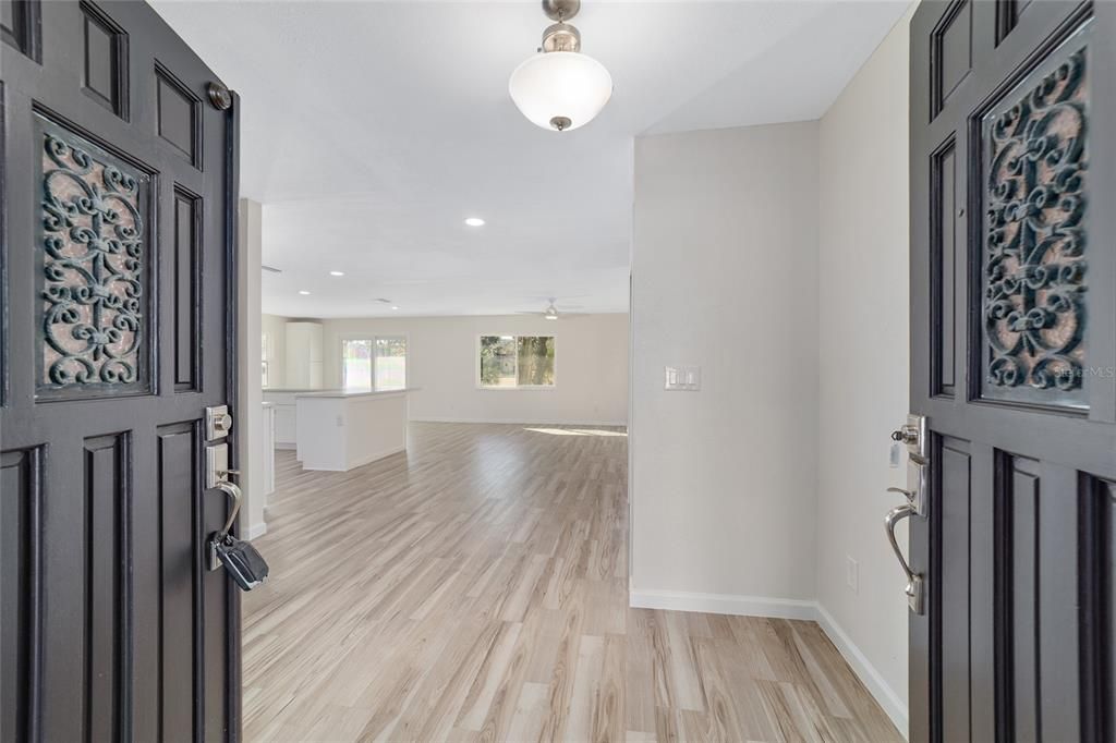 For Sale: $459,000 (4 beds, 3 baths, 2551 Square Feet)