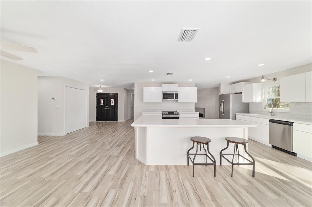 For Sale: $459,000 (4 beds, 3 baths, 2551 Square Feet)