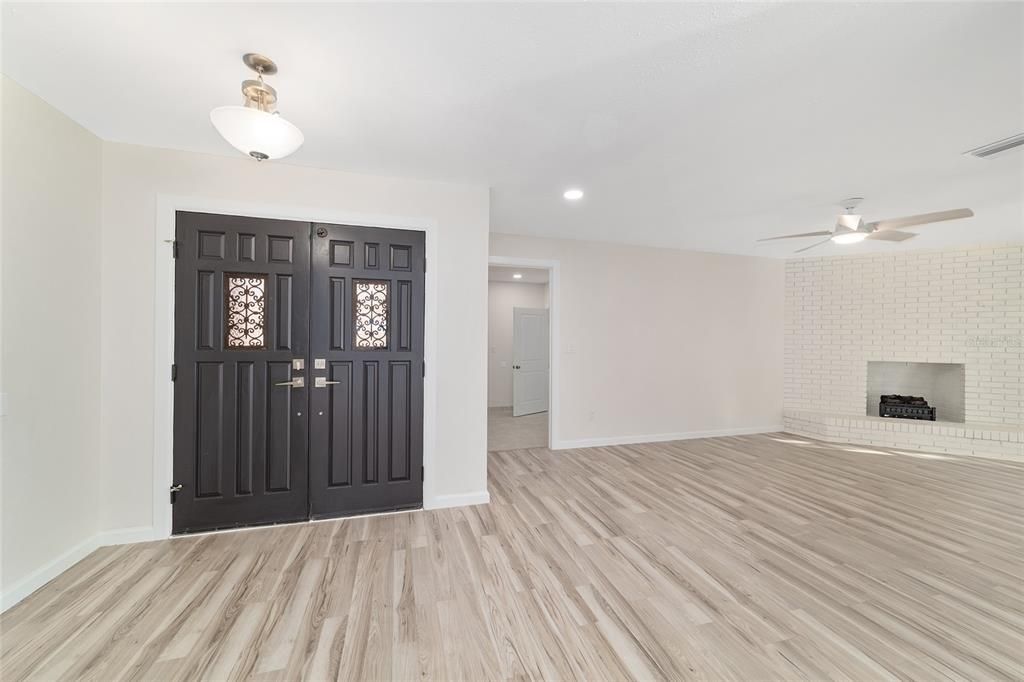 For Sale: $459,000 (4 beds, 3 baths, 2551 Square Feet)