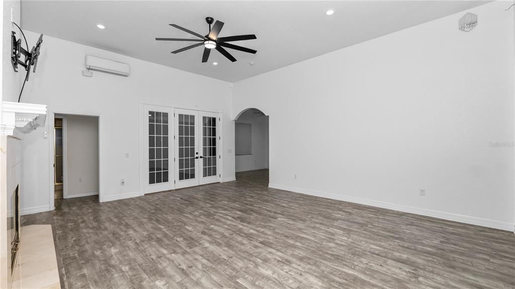 For Sale: $489,000 (4 beds, 3 baths, 2668 Square Feet)