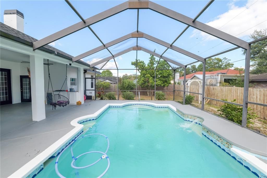 For Sale: $489,000 (4 beds, 3 baths, 2668 Square Feet)