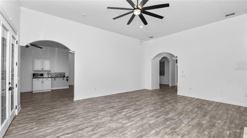 For Sale: $489,000 (4 beds, 3 baths, 2668 Square Feet)