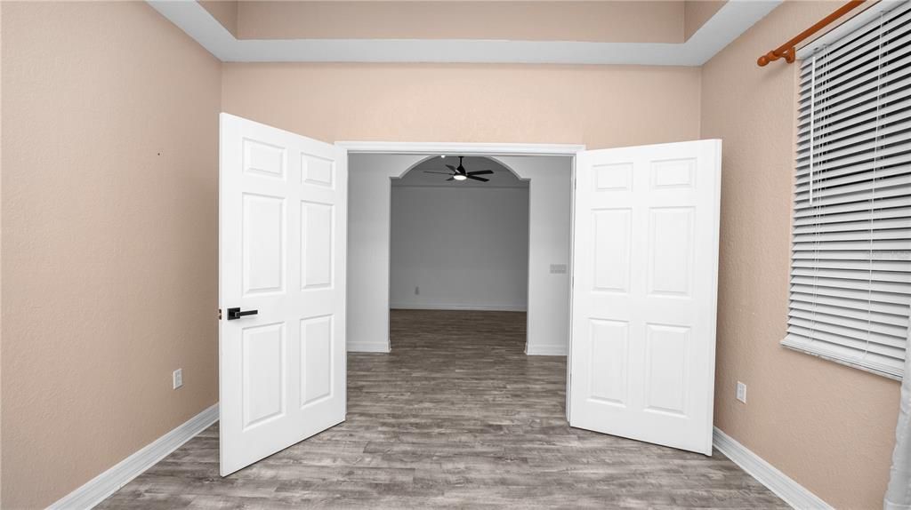 For Sale: $489,000 (4 beds, 3 baths, 2668 Square Feet)