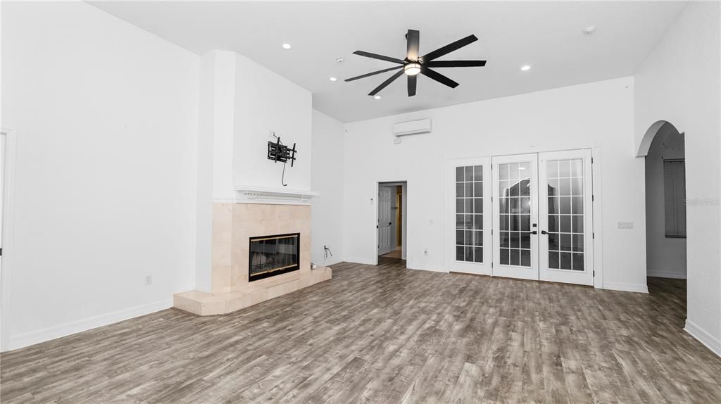 For Sale: $489,000 (4 beds, 3 baths, 2668 Square Feet)