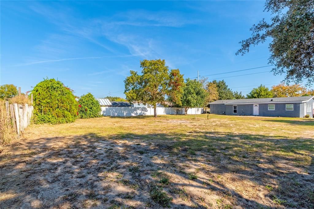 For Sale: $289,000 (5 beds, 2 baths, 1680 Square Feet)