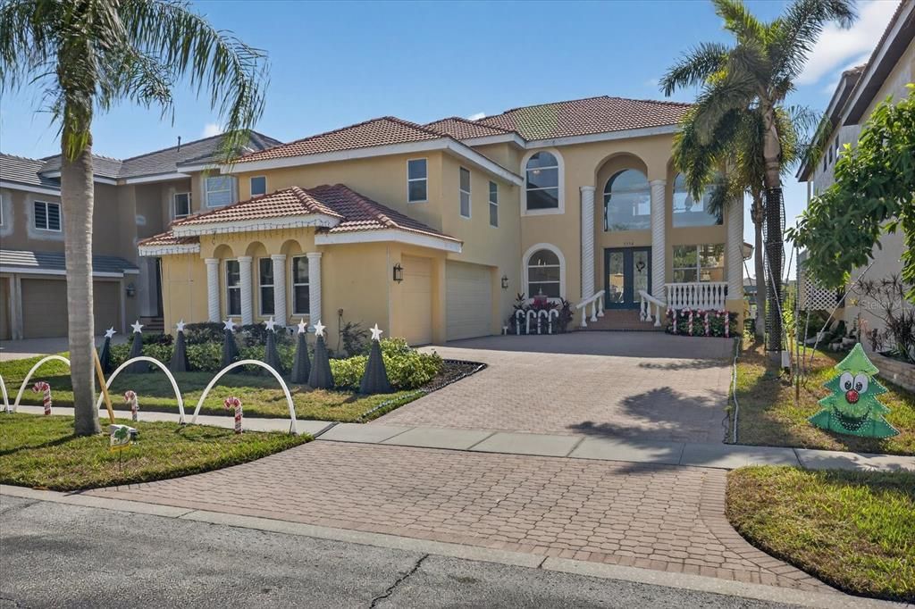 For Rent: $7,000 (4 beds, 3 baths, 3911 Square Feet)