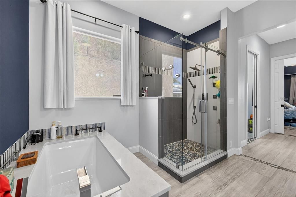 For Rent: $7,000 (4 beds, 3 baths, 3911 Square Feet)