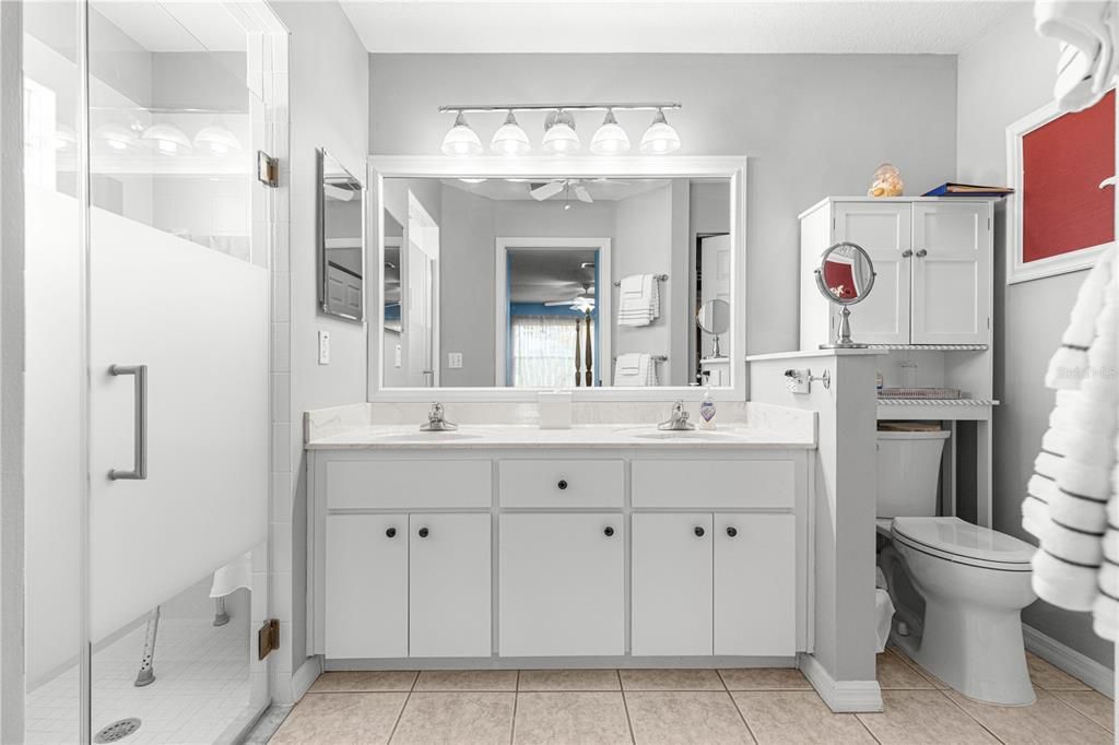 待售: $249,999 (2 贝兹, 2 浴室, 1682 平方英尺)