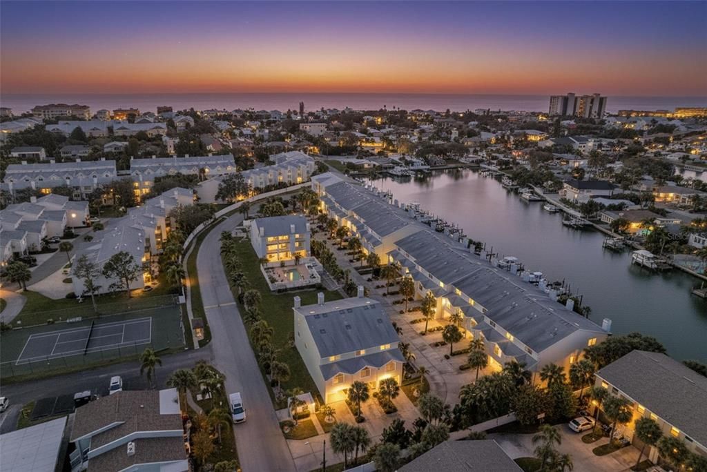 待售: $625,000 (3 贝兹, 3 浴室, 1656 平方英尺)