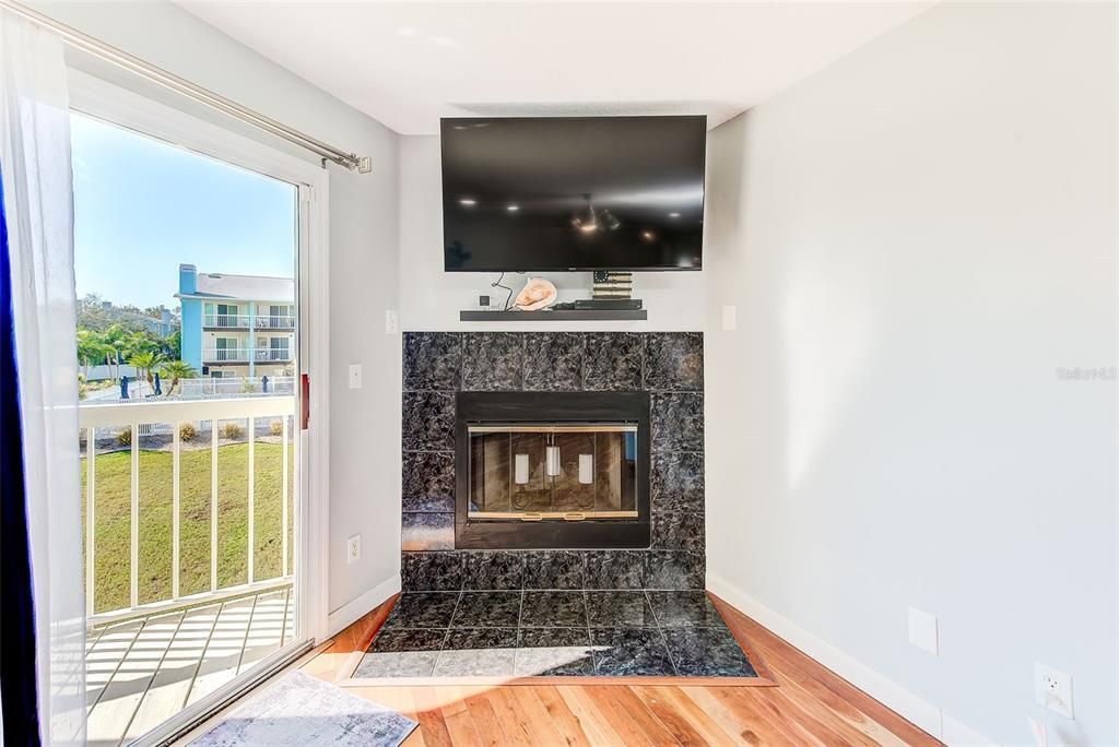 待售: $625,000 (3 贝兹, 3 浴室, 1656 平方英尺)