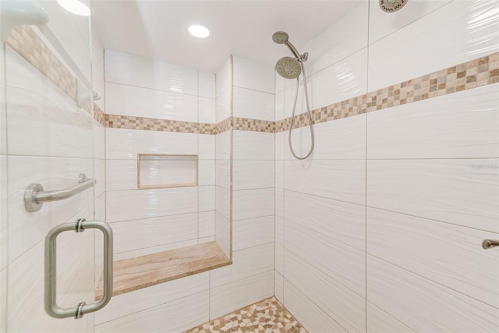 待售: $625,000 (3 贝兹, 3 浴室, 1656 平方英尺)