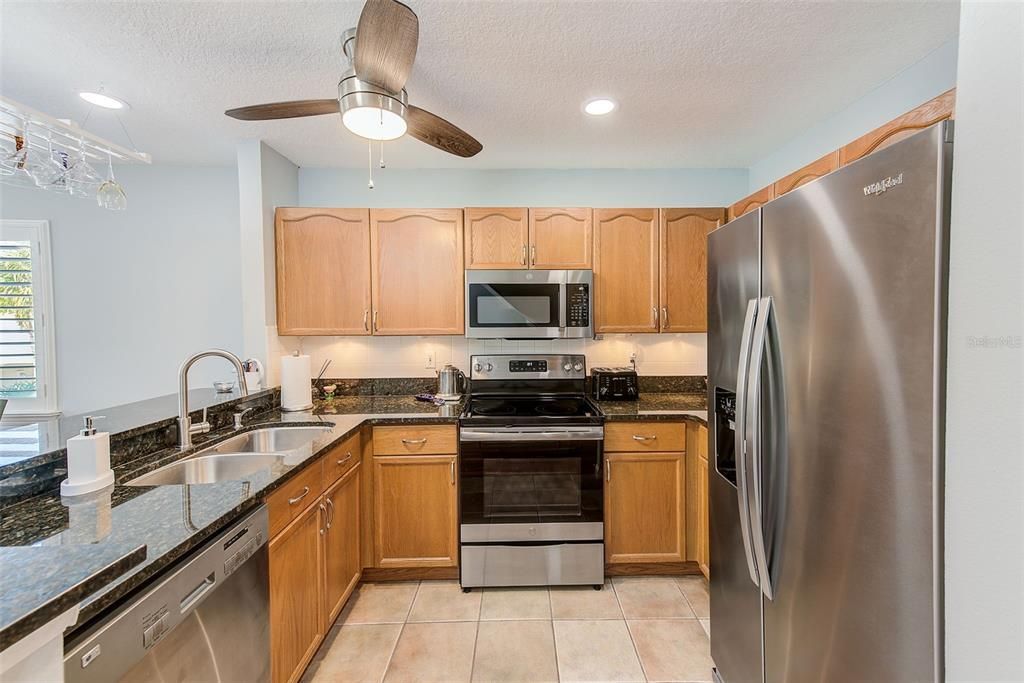 待售: $625,000 (3 贝兹, 3 浴室, 1656 平方英尺)