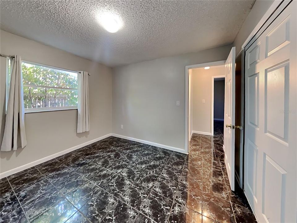 For Rent: $1,799 (2 beds, 1 baths, 1713 Square Feet)